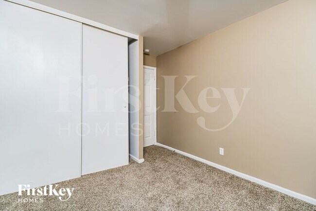 Building Photo - 5348 Trailoaks Dr