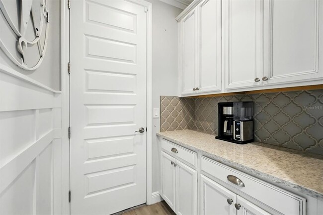 Building Photo - 3019 Borassus Dr