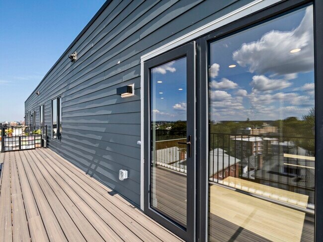 Building Photo - 249 Corey Rd