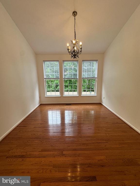 Building Photo - 1327 Lewis Ln