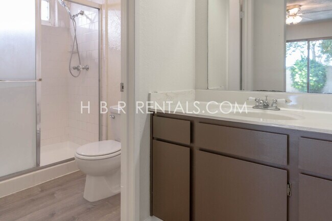 Building Photo - 1107 Douglas Fir Dr