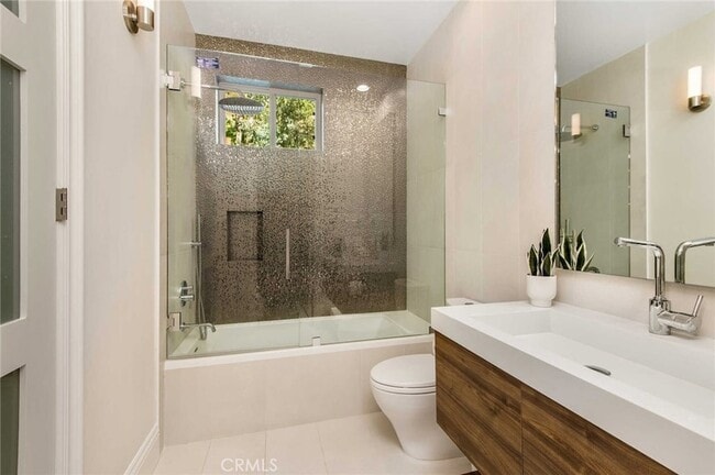 Building Photo - 1756 Clear View Dr