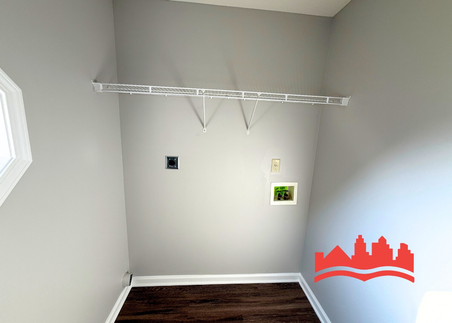 Building Photo - 9889 Leda Cove