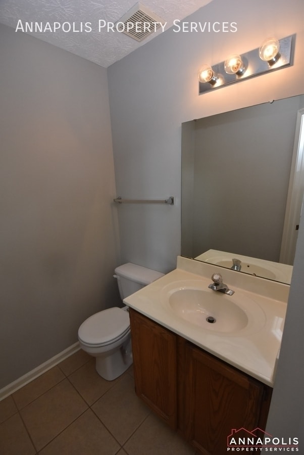 Building Photo - 2447 Warm Spring Way