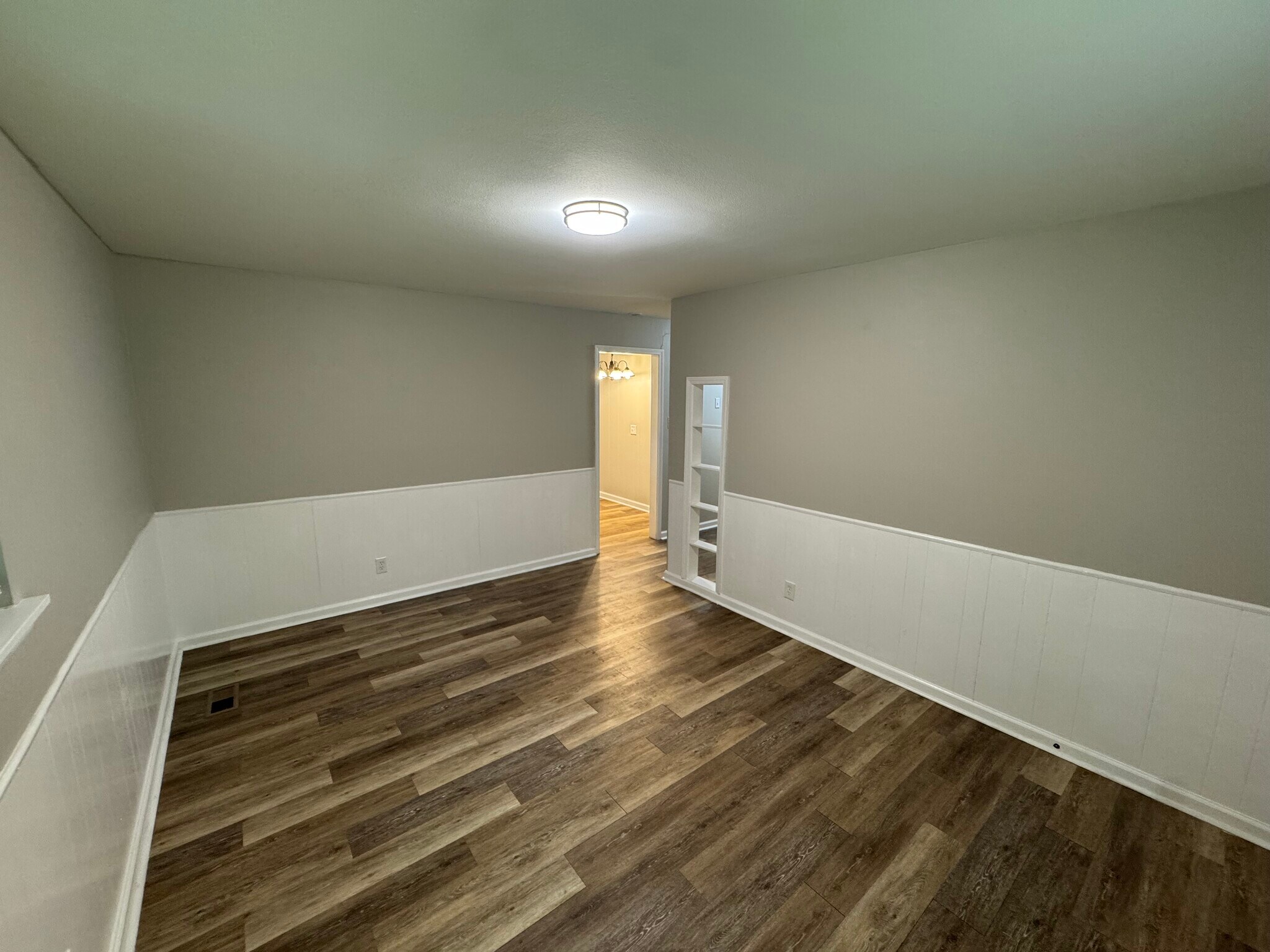 Building Photo - 7711 Woodhaven Dr