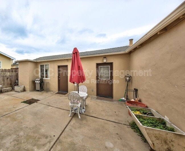 Building Photo - 476 Cortes St