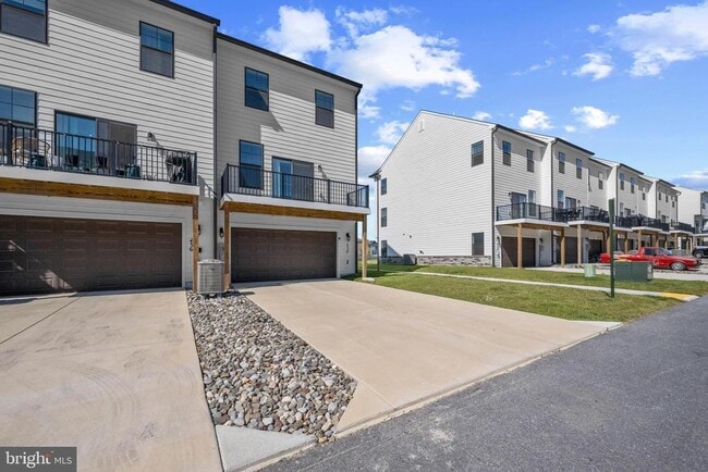 Building Photo - 434 Herringbone Wy