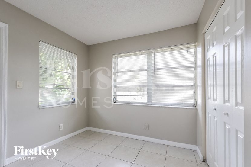 Building Photo - 7401 NW 58th St