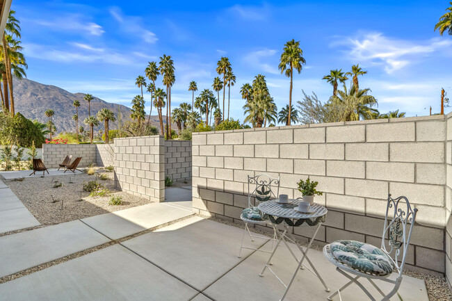 Building Photo - 1127 San Lucas Rd
