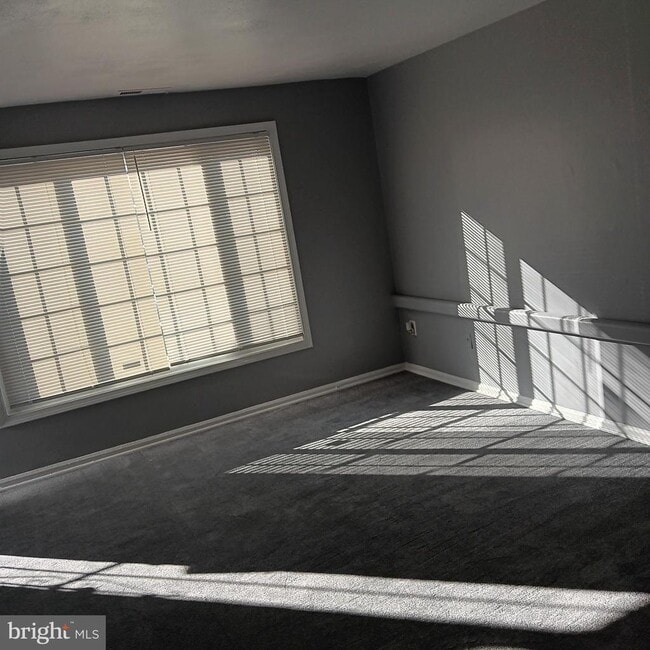 Building Photo - 1971 Addison Rd S