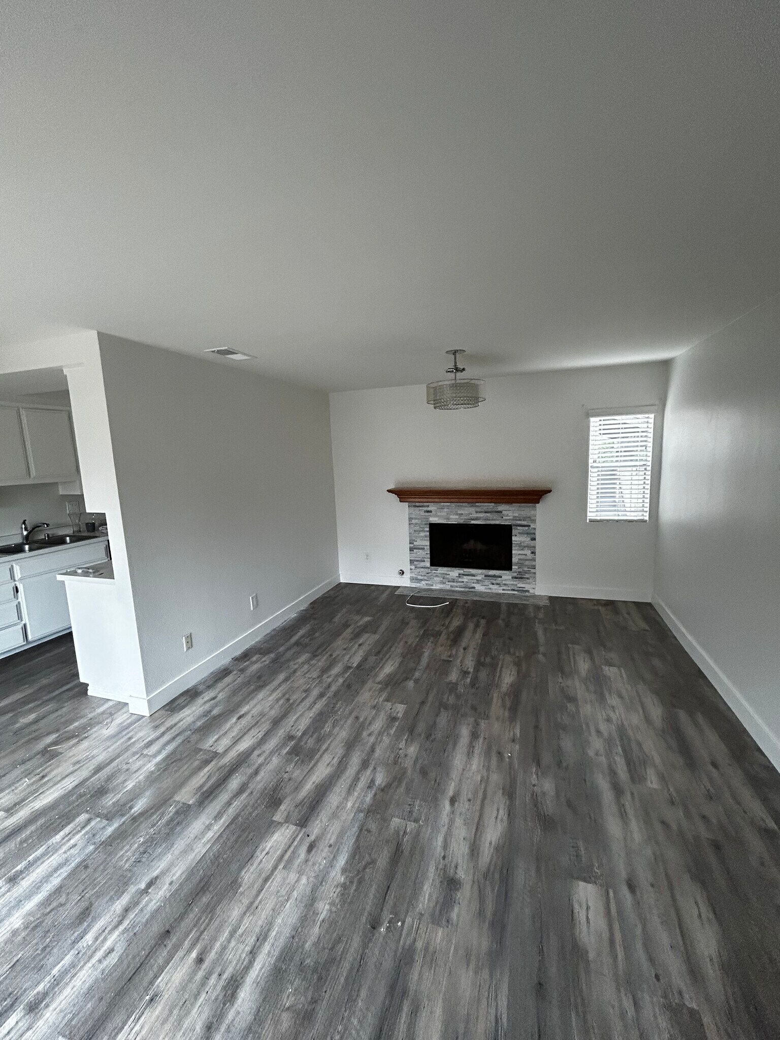 Building Photo - 6516 College Grove Dr