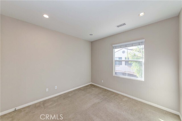 Building Photo - 63 Waterleaf
