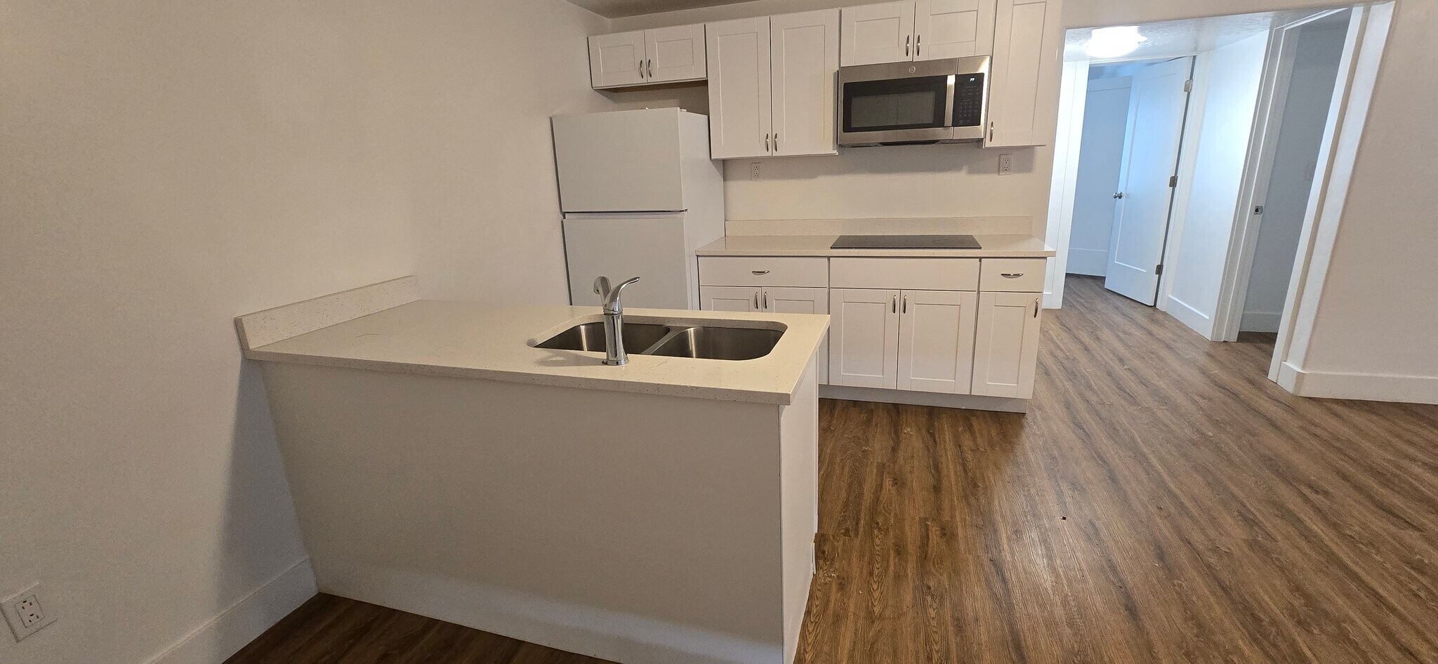 Building Photo - 8814 Daisy View Ln