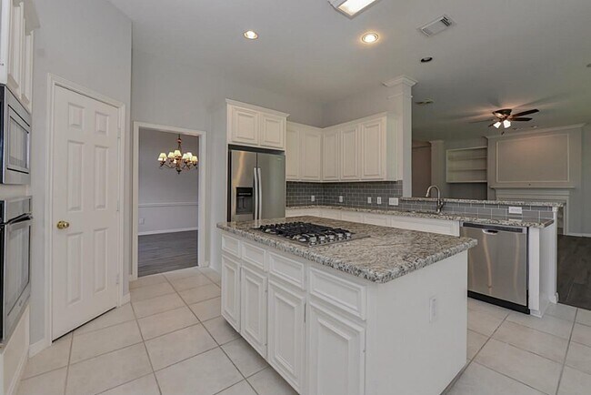 Building Photo - 2387 Marina View Way