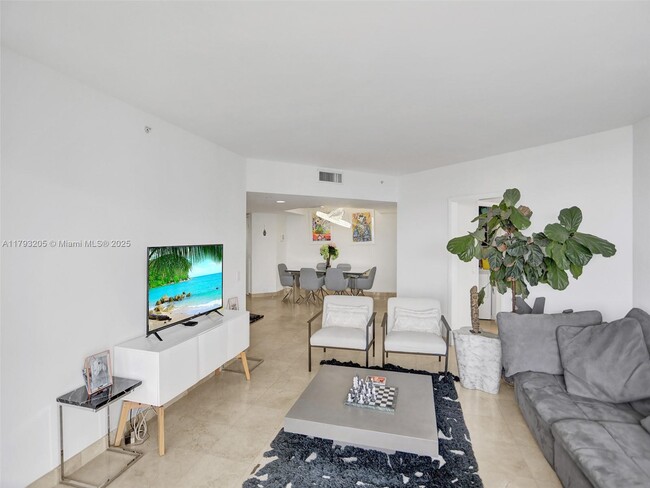 Building Photo - 21205 Yacht Club Dr