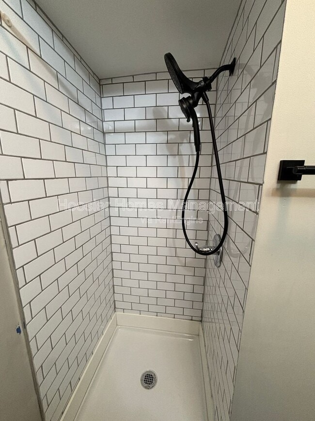 Building Photo - 1338 Barth Ave