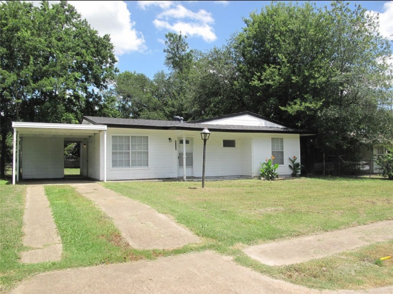 Primary Photo - 3003 Williams Dr