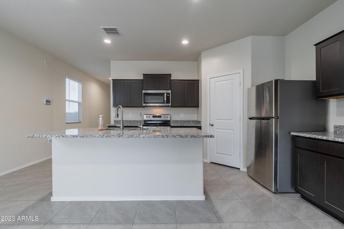 Building Photo - 5206 Gummite Dr