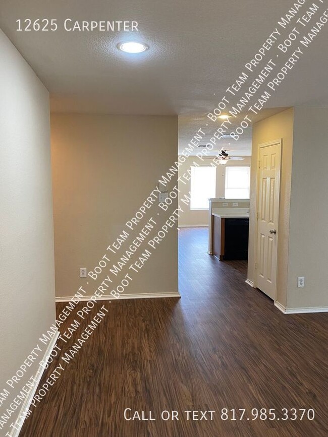 Building Photo - 12625 Carpenter-