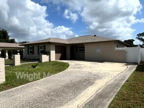 Building Photo - 1403 Stonehaven Way