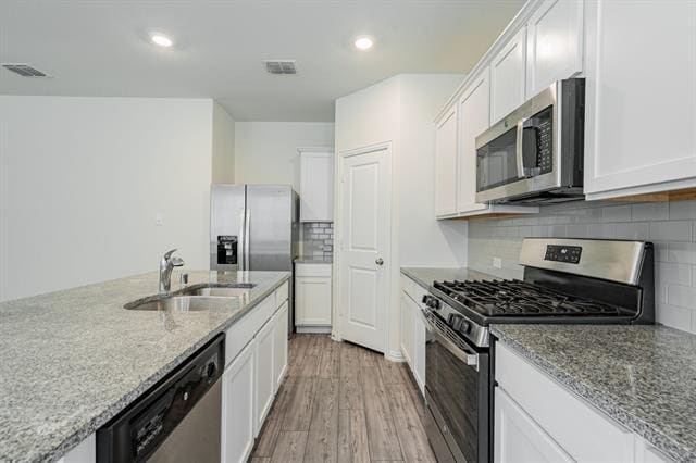 Building Photo - 624 Beltrand Ln