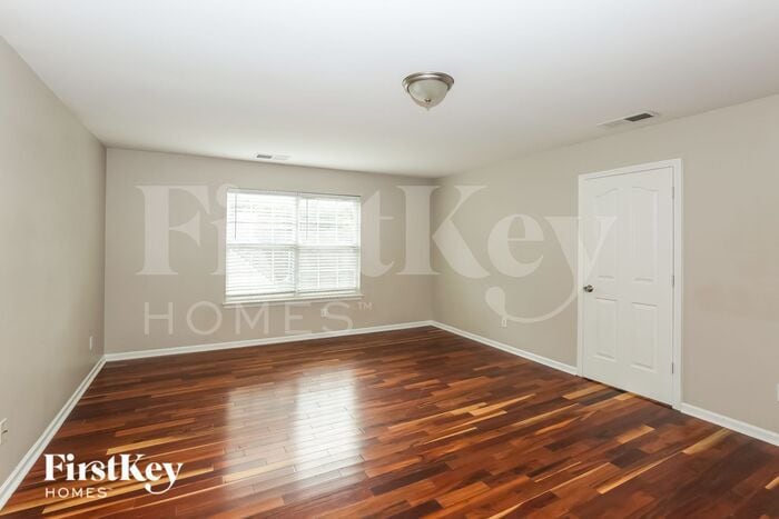 Building Photo - 2577 Governors Pointe Ct NE