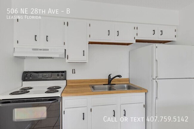 Building Photo - 506 NE 28th Ave