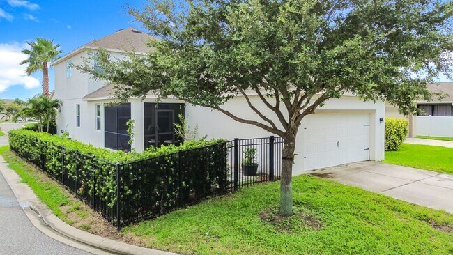 Building Photo - FURNISHED 4 Bedroom House + Office + Home ...