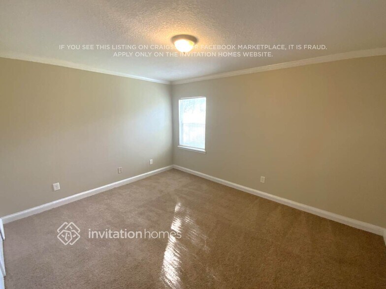 Building Photo - 1970 Cloister Ct