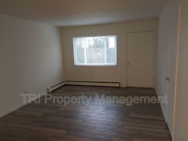 Building Photo - 514 22nd St