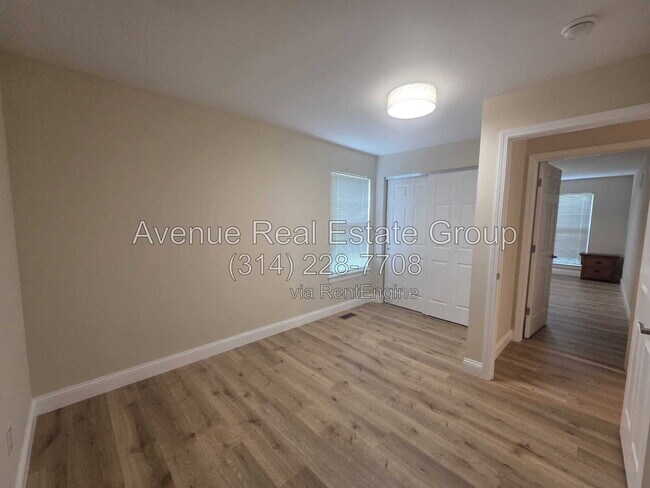 Building Photo - 956 Briar Green Ct