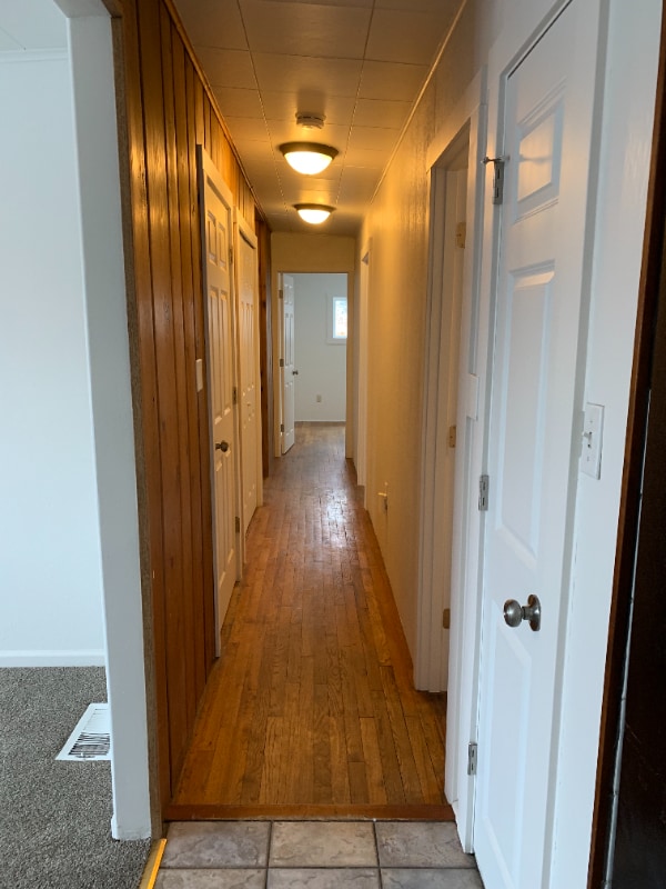 Building Photo - 1124 W Prospect Rd