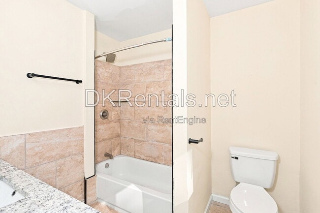 Building Photo - 2494 Glenrock Dr