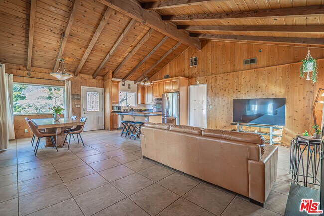 Building Photo - 35315 Glenwall St