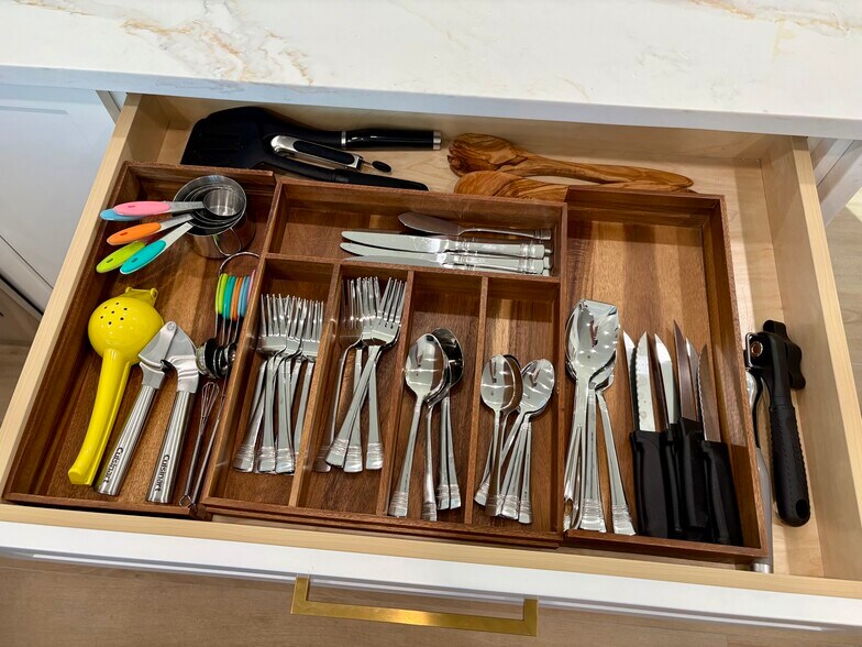 Building Photo - 4440 NE 26th Ave