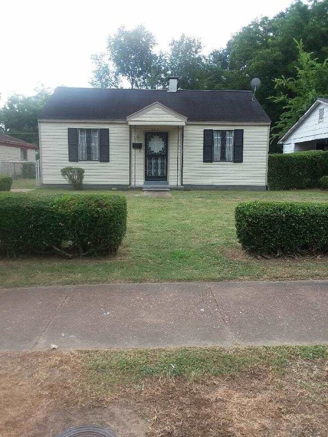 Building Photo - 457 King Rd