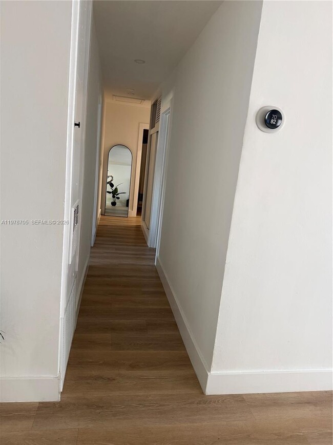 Building Photo - 15915 SW 103rd Pl