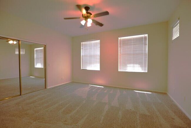 Building Photo - Mesa Gem in a Gated Community