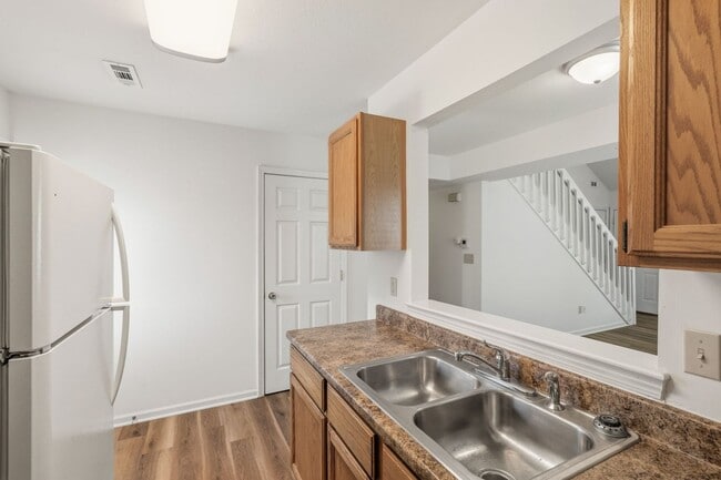 Building Photo - 2412-2414 Calder Ct.