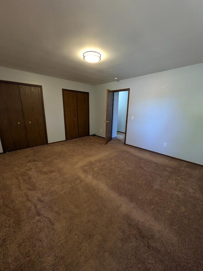 Building Photo - 4216 Foxfire Ct