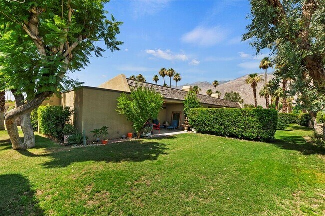 Building Photo - 1326 Tiffany Cir N