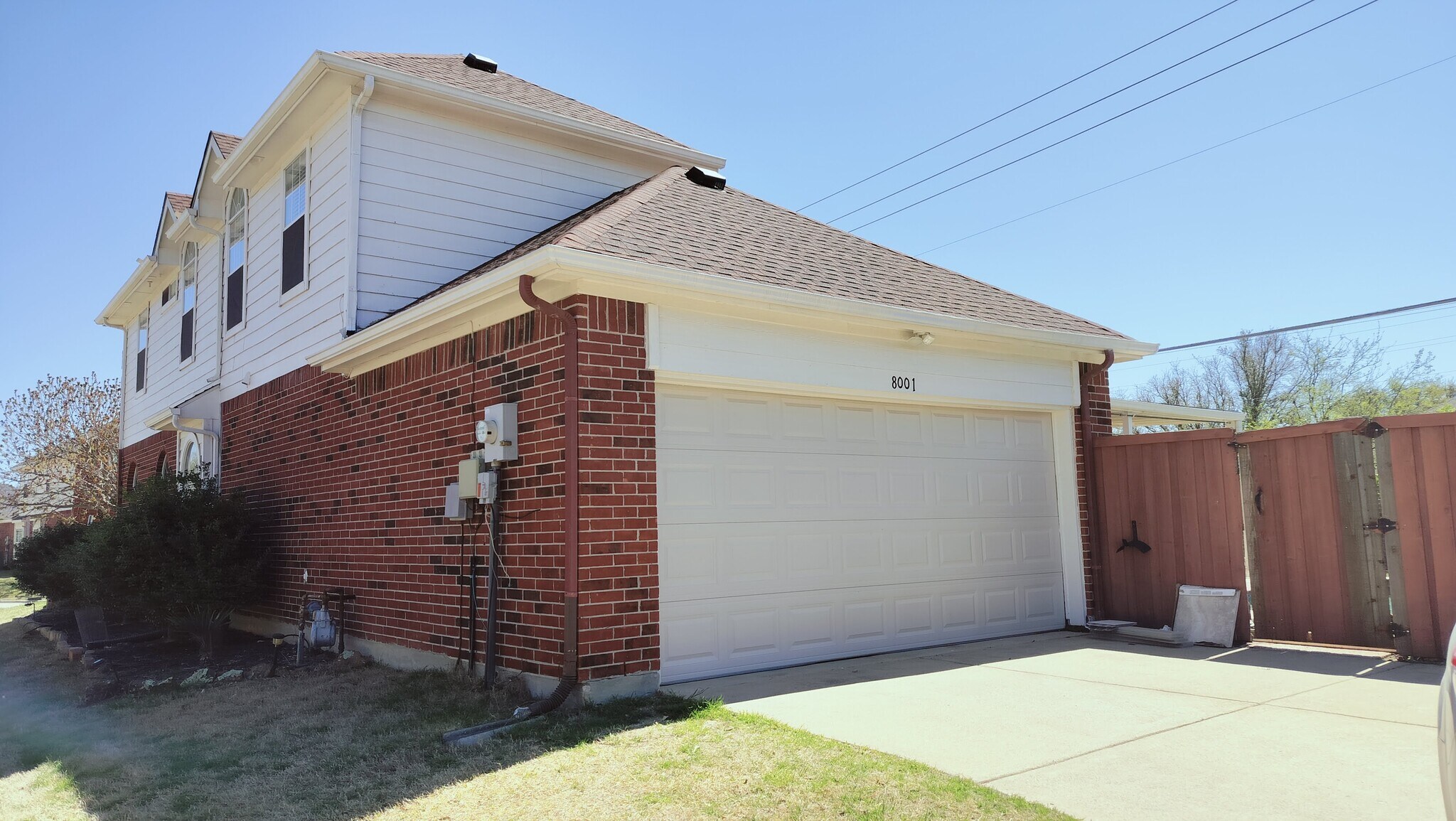 Building Photo - 8001 Case Dr