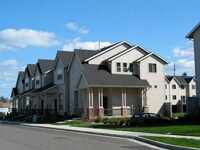 Building Photo - Comfort & Convenience: Spacious 3-bedroom, 2.5 bath Townhome