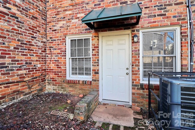 Building Photo - 4220 Castleton Rd