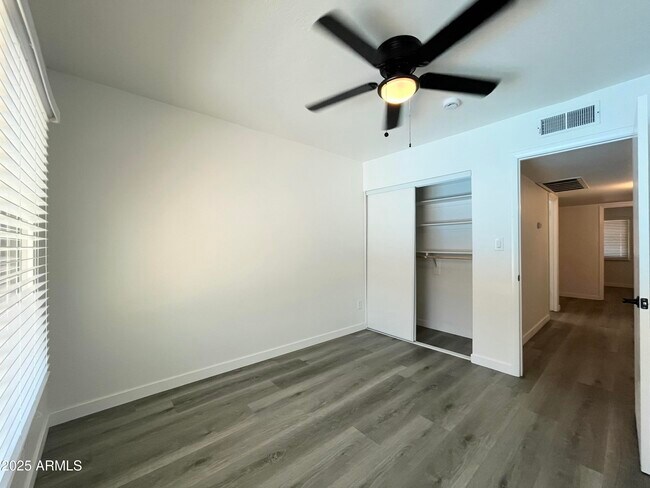 Building Photo - 14441 N 38th Ave