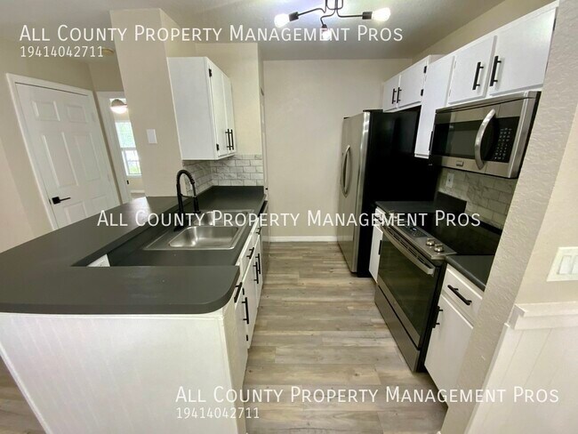 Building Photo - 8932 Manor Loop