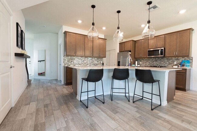 Building Photo - 8217 Cadre Noir Rd