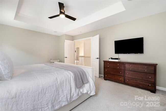 Building Photo - 2435 Alaqua Ct