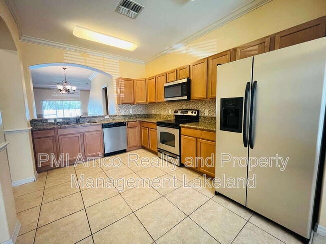 Building Photo - 4027 Winding Vine Dr