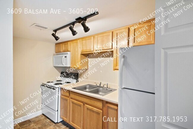 Building Photo - 3609 Balsam Ave